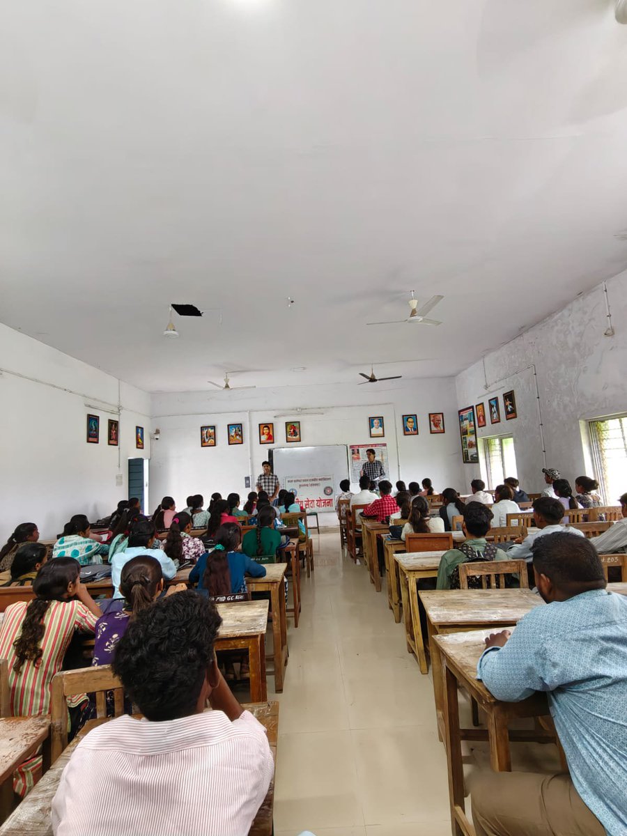 NSSMBDCOLLEGE's tweet photo. राष्ट्रीय सेवा योजना इकाई द्वारा माय भारत पोर्टल पर रजिस्ट्रेशन की जानकारी दी गयी ।
#MBDCollegeKushalgarh #nssmbdkushalgarh #NSS_INDIA #nss_rajasthan https://t.co/ytcYDL2lgO