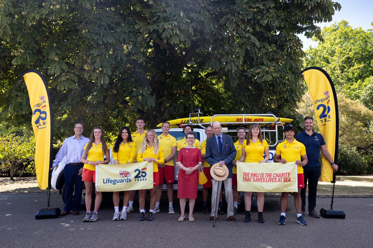 RoyalFamily's tweet photo. Last week, The Duke of Kent welcomed @RNLI  lifeguards to Kensington Palace, in recognition of their lifesaving work as the charity marks 25 years of lifeguarding.

🛟 RNLI volunteers provide 24-hour search and rescue services around the United Kingdom and Republic of Ireland coasts, operating 238 lifeboat stations and more than 240 lifeguard units.