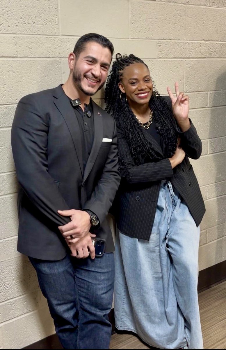 SummerForPA's tweet photo. This is what it looks like to put the many over the money. 

Congratulations @AbdulElSayed and @DonavanMI13 on your historic primary wins!

Our fight continues. Onward to November. https://t.co/GxNidKTnE9