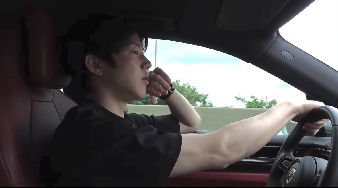 satoorinico's tweet photo. pov nasa nlex kayo ng jowa mo—AY (sinabunutan sarili) https://t.co/SneSkN9Z6R