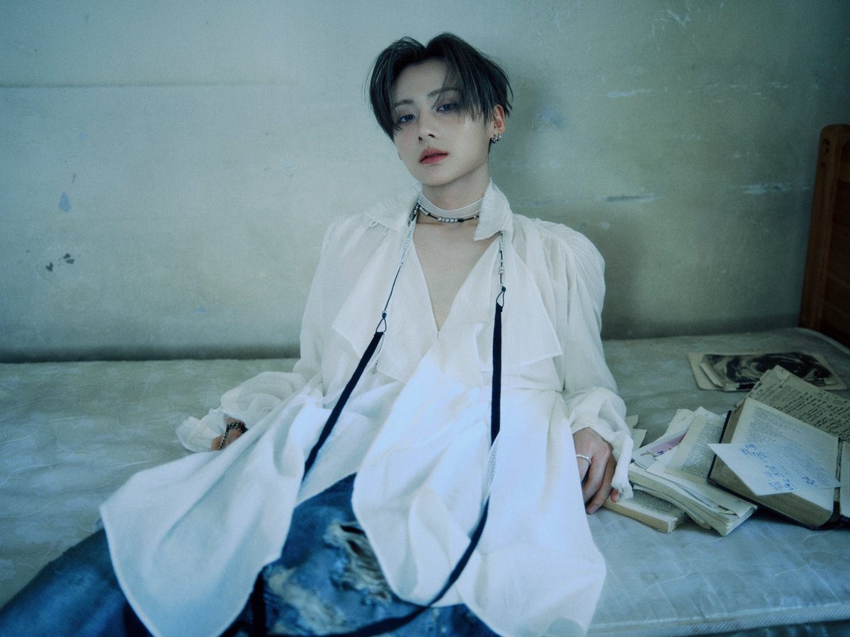 sangwonoze's tweet photo. LEE SANGWON??? https://t.co/jZC5EbTQ5I
