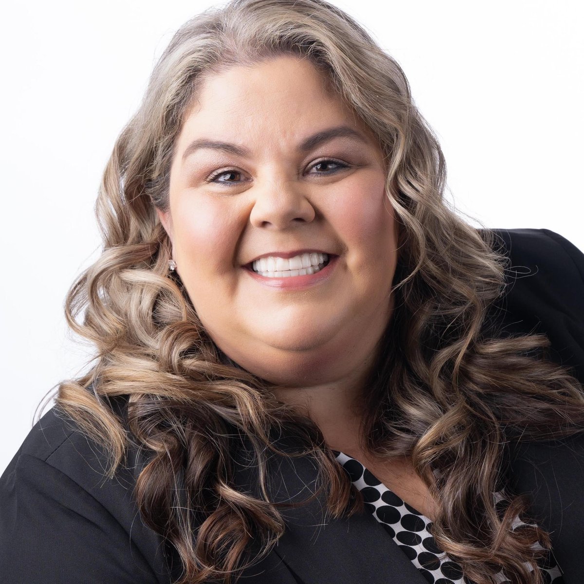 C21JFPM's tweet photo. Happy birthday to President Lori Fisher! 🎉

Lori’s thoughtful leadership and steady guidance help keep our team moving forward with purpose. We appreciate the direction she provides and hope she enjoys a wonderful day! 🎂💛

#C21JFPM https://t.co/EZwsbyxNg9
