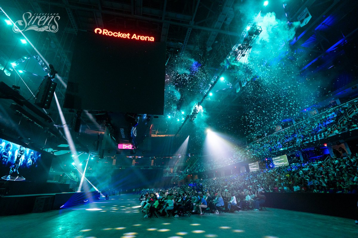 clevelandsirens's tweet photo. OH MY GOODNESS, CLEVELAND. 

LOOK HOW YOU SHOWED OUT! #HEARTHECALL https://t.co/fJycg5JKpL