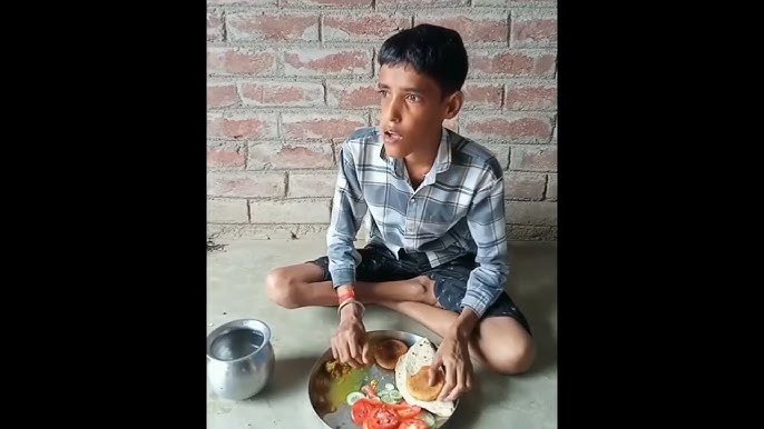 7incheshard_'s tweet photo. Nobody noticed the cameo of "Are baap re" guy in Adipurush 🔥🔥🔥 https://t.co/HBRkinDOka