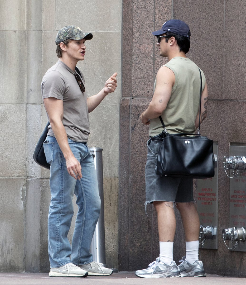 ConnorStorrieCA's tweet photo. 30 new HQ photos of Connor and Hudson in Toronto on August 3 have been added to the gallery. 

https://t.co/Ew7DnN4FWw https://t.co/wIjkByoVUF