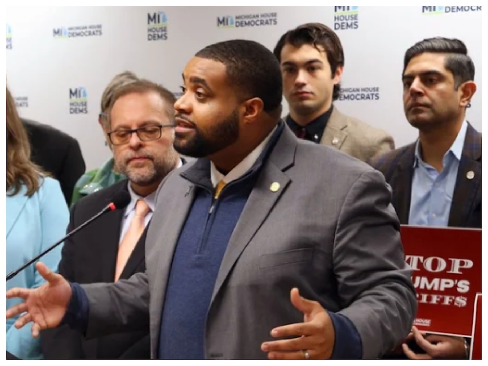 DeadlineDetroit's tweet photo. Deadline Detroit | After 8 Years, A Black Candidate Will Reclaim John Conyers Old Congressional Seat After Defeating Shri Thanedar https://t.co/RggB8kOPTz https://t.co/P3haFJTXau