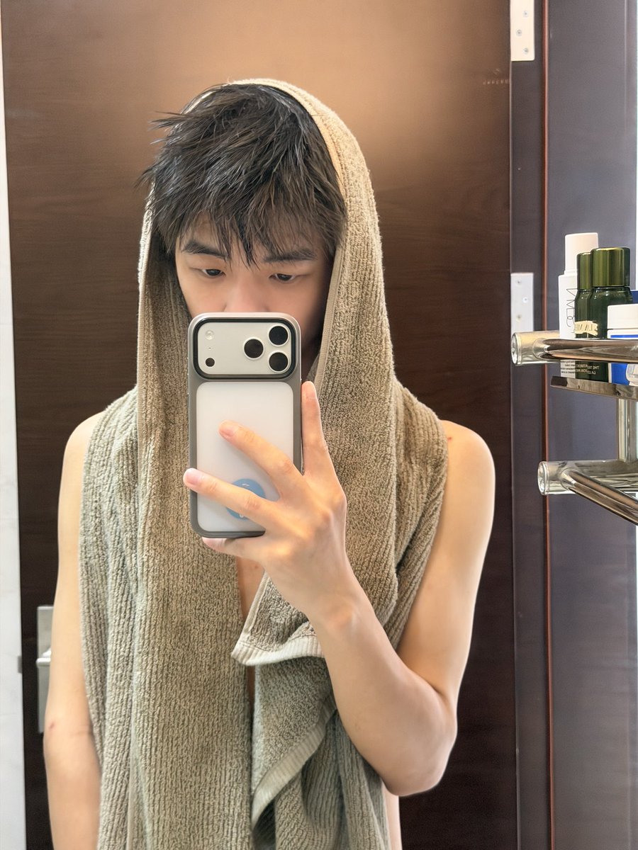 Xiane2849's tweet photo. 泪海. https://t.co/mXifP4ZrDT