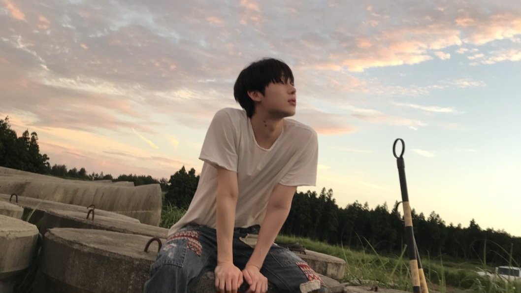 twcsvn's tweet photo. dearest, darling, my universe https://t.co/PlIjsyGXO7