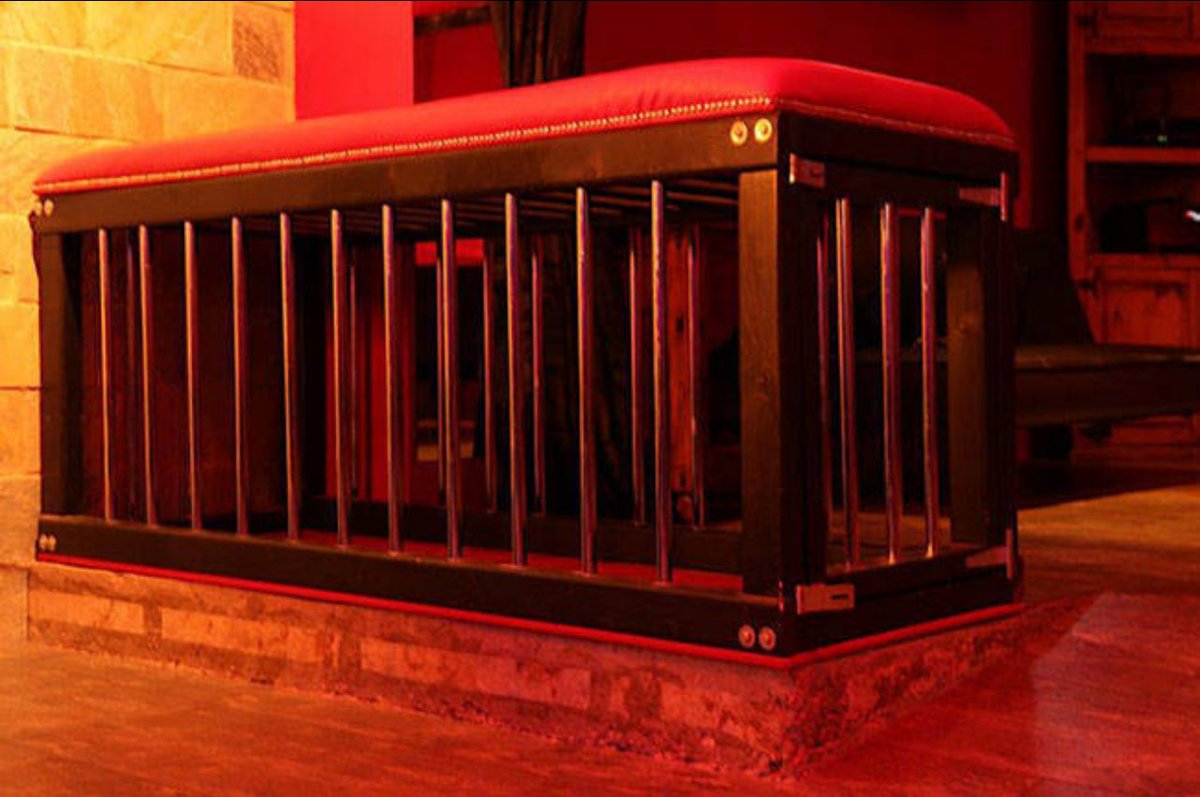 SMGOD_'s tweet photo. Dungeon space for SM slaves https://t.co/h6vtOVVE6i