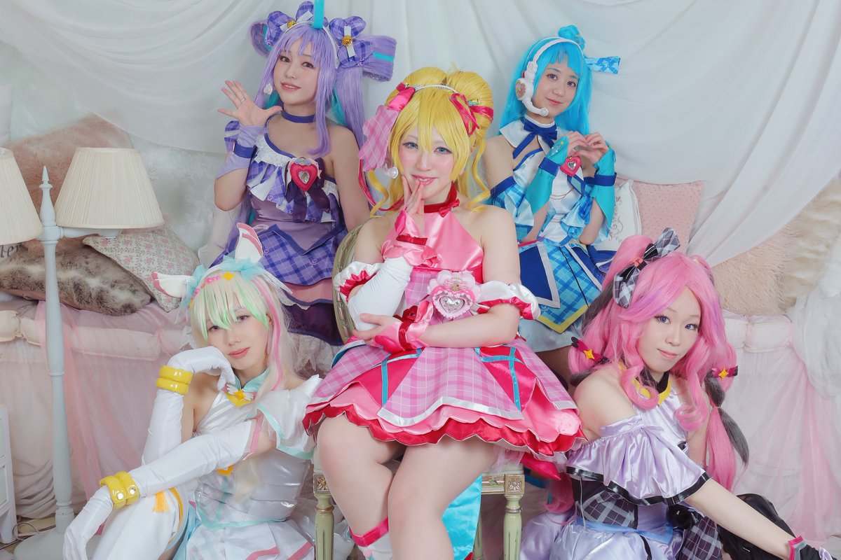 flypanmgmg's tweet photo. キミとアイドルプリキュア

•*¨*•.¸♬︎
🩷キュアアイドル もぎ
💙キュアウインク 棒野菜
💜キュアキュンキュン れれんがれん
🤍キュアズキューン つな
🖤キュアキッス Miya
•*¨*•.¸♬︎

📸ていおーさん(@t__teiou )

 #コスプレ
 #Cosplay 
 #cos https://t.co/qyzKsv7JDl