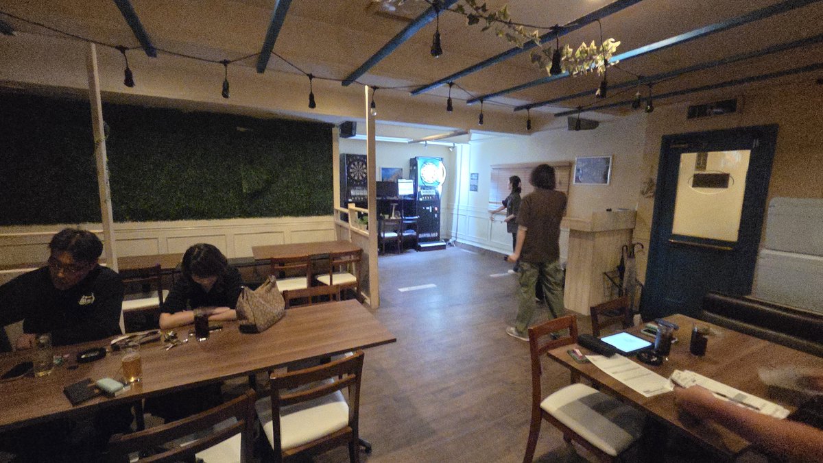 38ken180x's tweet photo. スティールダーツリーグだぉ♪
#ダーツ #スティールダーツ　#苫小牧 https://t.co/LQQg2JTj2d