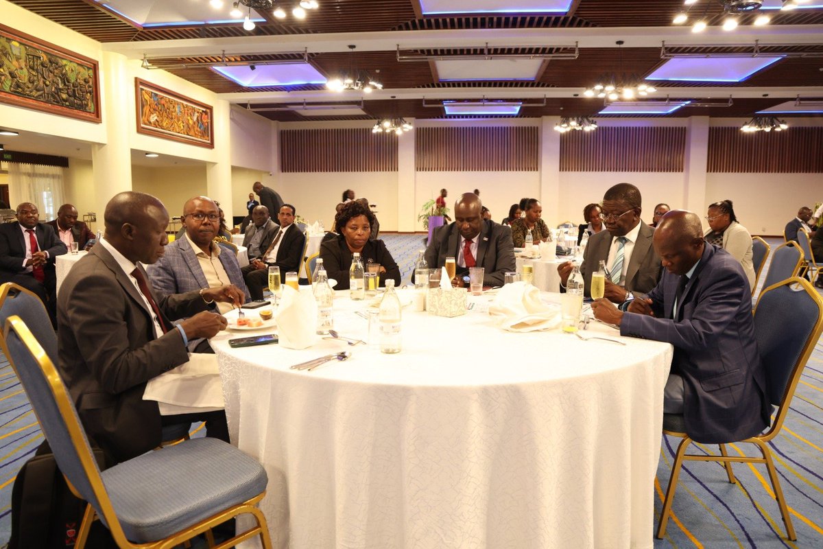OAG_Kenya's tweet photo. The Office honoured staff who played a key role in producing the Award-winning Performance Audit Report, on the Implementation of the Kenya Urban Support Programme (KUSP) Phase I. The Report was the AFROSAI-E Best Performance Audit Report for 2025.
#CelebratingExcellence https://t.co/9Aq5nXXNQl