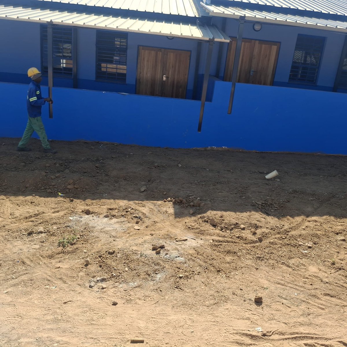 GPDID's tweet photo. 🏗️ Today, the A-Team inspected progress at Bafeti LSEN School in Mabopane. 

The project will provide upgraded facilities, including renovated classrooms, new buildings, walkways, sporting facilities and improved infrastructure to support learners with special educational needs.

🚧 While progress continues, the inspection identified areas requiring urgent attention, including quality, safety and construction progress. The contractor has been instructed to address these issues to ensure the project meets the required standards.

👷Current work includes walkways, paving, landscaping, fire protection systems, LP Gas installation, electrical and mechanical works, and finishing activities across the school. We remain committed to delivering safe, quality infrastructure for the Bafeti LSEN community.

#TacklingG13 #GrowingGautengTogether