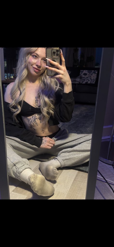 yourqueenscal's tweet photo. Hellooow findom ✨ 

I was with my guy these last few days, too lazy to see your ugly useless mugs here.

But now, you're gonna reimburse my little outings with him, you cucks 😌✨

~ findom femdom domina atm sub soumis moneyslave moneymiss ~ https://t.co/qeTw8uIVgc
