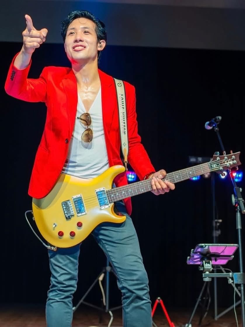 SekSwiss's tweet photo. “FANTASTIC VIBES &amp; BEAUTIFUL PICTURES”
Thank you very much📸 Anijang Vsk 
#SEKSWISS #เสกสวิต #tour #concert #show https://t.co/5EIF94YLIH