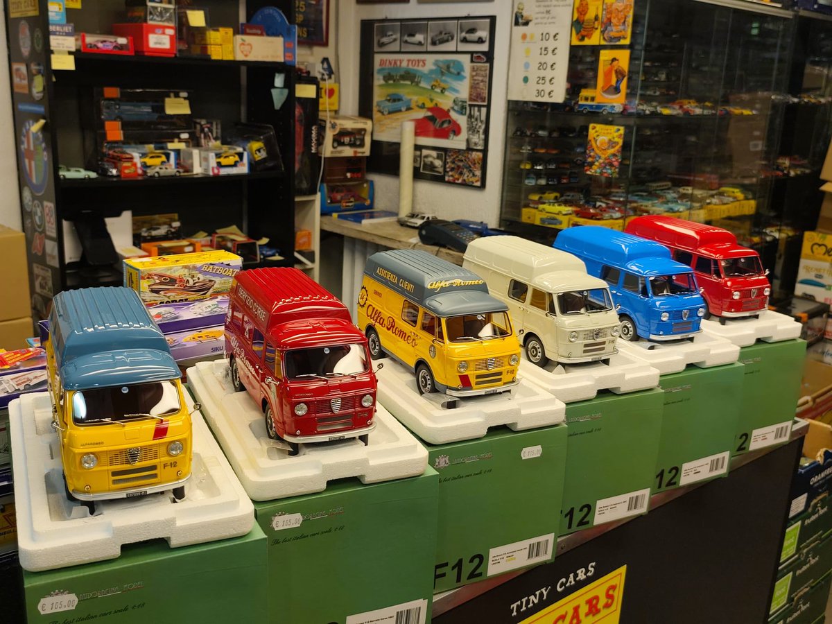 cars_tiny's tweet photo. Sono arrivati gli splendidi Alfa Romeo F12 Laudoracing scala 1:18 da Tiny Cars! 145€ quelli senza scritte, 165€ gli altri. Vi aspettiamo in via Cenisio 19 a Milano! #tinycars #alfaromeo #scala118 #laudoracing #model https://t.co/SCmnkKuaGX