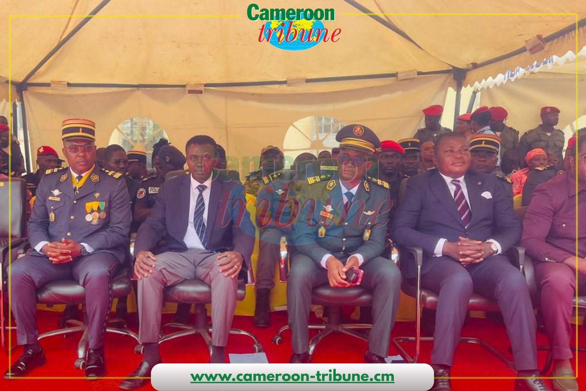 CamerounTribune's tweet photo. Est : 109 élèves gendarmes reçoivent leurs galons

La cour d'honneur de la Légion de gendarmerie de l'Est a accueilli ce mercredi une cérémonie solennelle de remise de galons à 109 élèves gendarmes, sous la présidence du gouverneur de la région, Grégoire Mvongo.
#Gendarmerie #Est https://t.co/slGUH0vwlZ