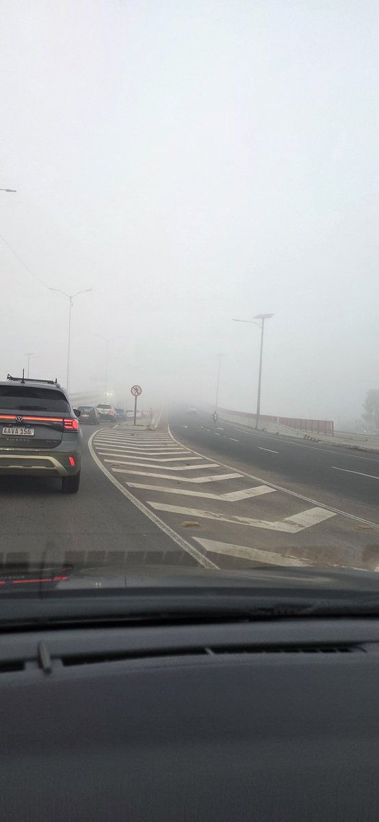 Bumyi's tweet photo. Neblina en Silent Costanera Hill https://t.co/PjJeVwQ5xx
