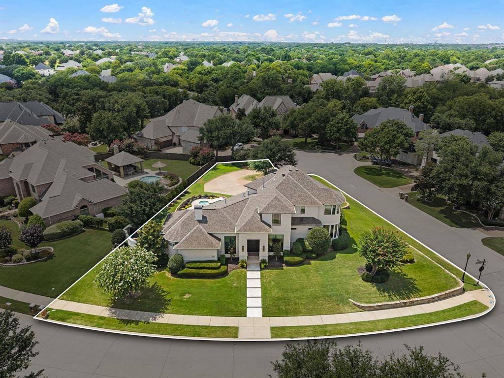 justinnimergood's tweet photo. Southlake stunner alert—this Timarron gem won’t wait! ✨
4 beds, 5 baths, 4,255 sqft, designer reimagined finishes, new Pella® windows, and a coveted corner lot near Timarron Country Club.
#SouthlakeRealEstate #LuxuryLiving https://t.co/LXKdMuy0yx