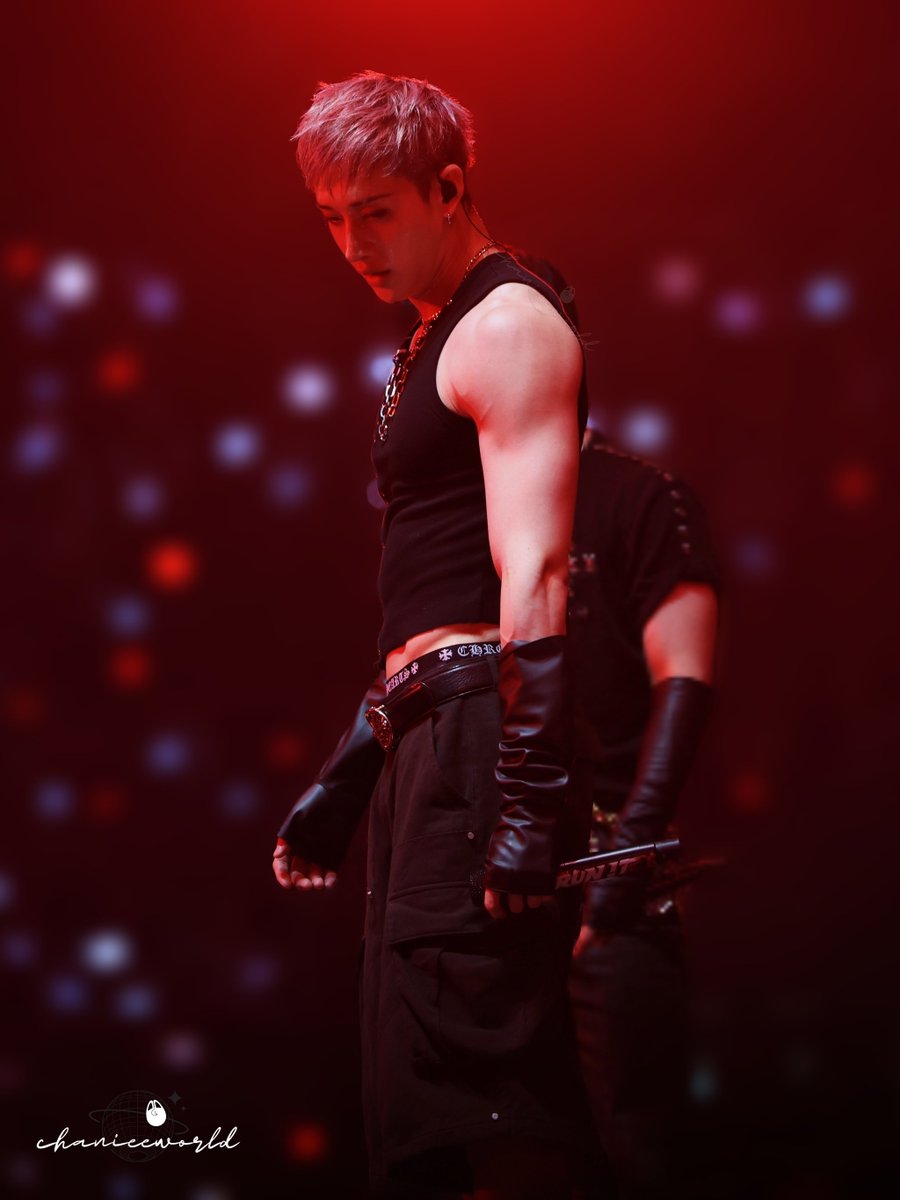 chanieeworld's tweet photo. 260802 #RUN_IT_SEOUL HD

❤️🩶🤍💛💙❤️

#BangChan #방찬 #バンチャン
#StrayKids #스트레이키즈 #스키즈
#RUN_IT #skz https://t.co/mPqER7TDGS