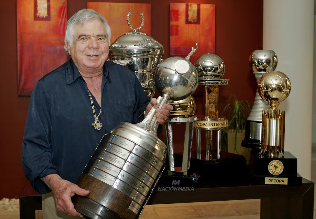franjeado's tweet photo. FELIZ CUMPLEAÑOS ETERNO PRESIDENTE!

Osvaldo Domínguez Dibb (ODD)

05/08/1940 - ♾️ https://t.co/1aJQFxvdsD