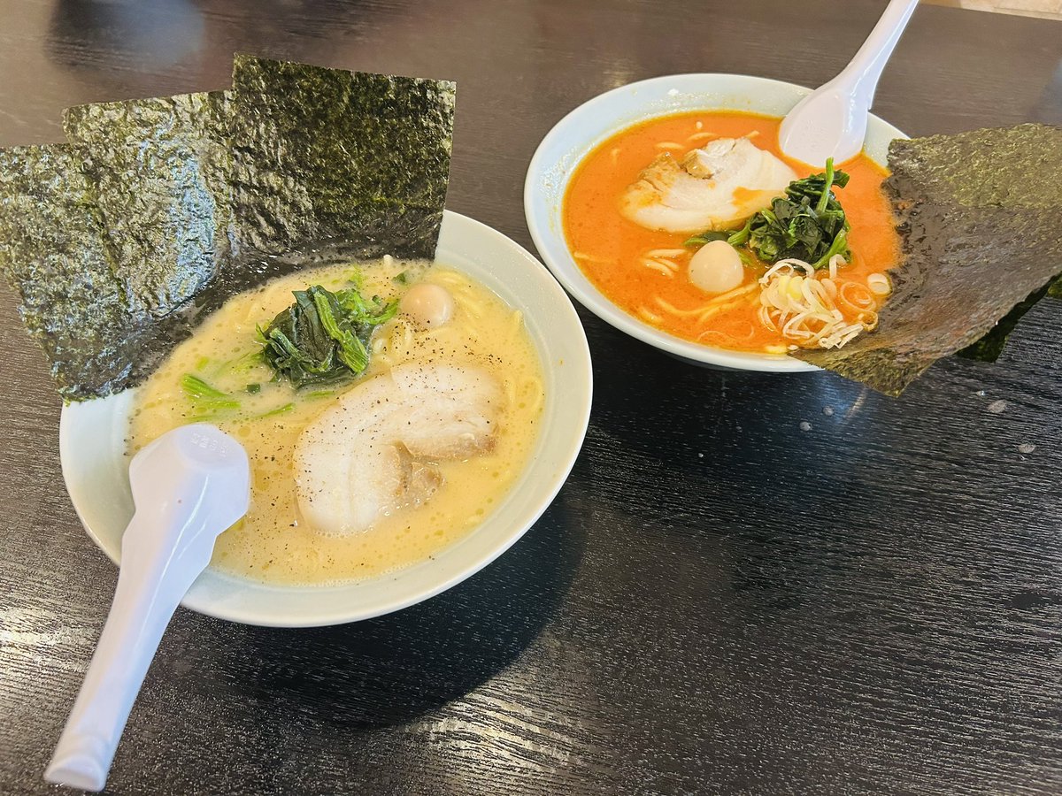 nekodandamn's tweet photo. こんばんは🌙* :ﾟ夜勤明けの猫男爵です。前の日勤中にふと魂心家のラーメンが食べたくなり、仕事後にパートナーと食べに行って来ました。🍽月一度は必ず魂心家、スタバ、お好み焼きは食べてる気がする…🤔何だろうね、暑いのにラーメンが食べたくなるとか。因みに彼女は毎回辛いの食べてます(笑) https://t.co/HLJokNAY8X