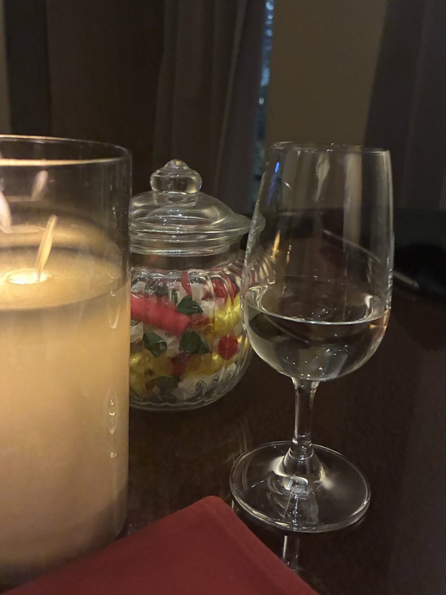 alice5634's tweet photo. 本日もバーテンダーさん、朝まで🍸 https://t.co/dZez7weDoS