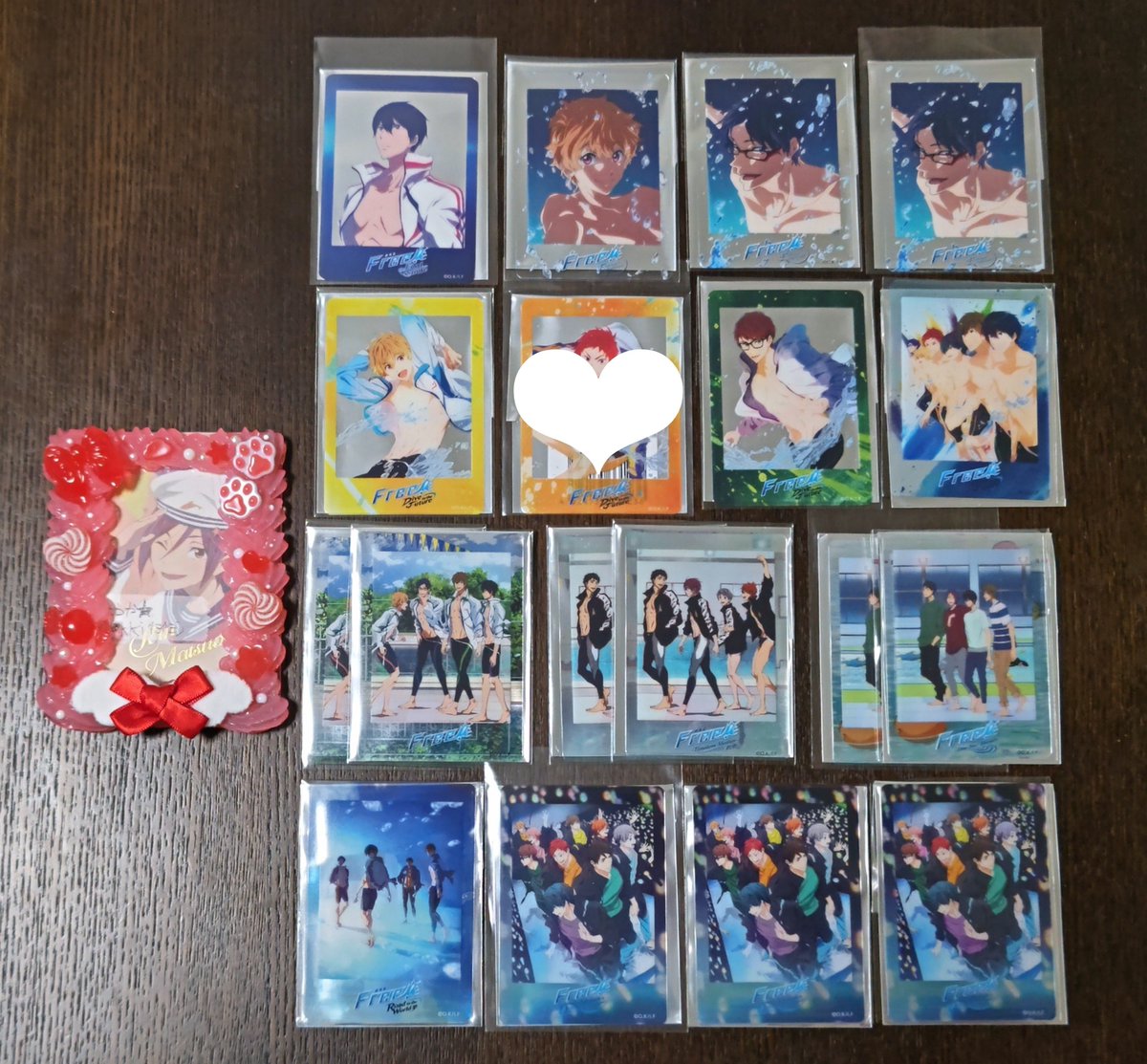 rakki1313's tweet photo. 【交換】
Free! オケコン クリアカード クリカ

譲）遙、渚、怜、日和、集合 (画像１)

求）宗介、ＥＳ集合、凛 ️ (画像２⭕)
(👑柄やや優先)

此方出は全てノーマル。
求宗介は友人分で複数枚求めています。

京都イベ手渡しor郵送交換。
ご希望の方は、検索からでもお気軽にお声かけください♪♪ https://t.co/WJcxLpQ4vc