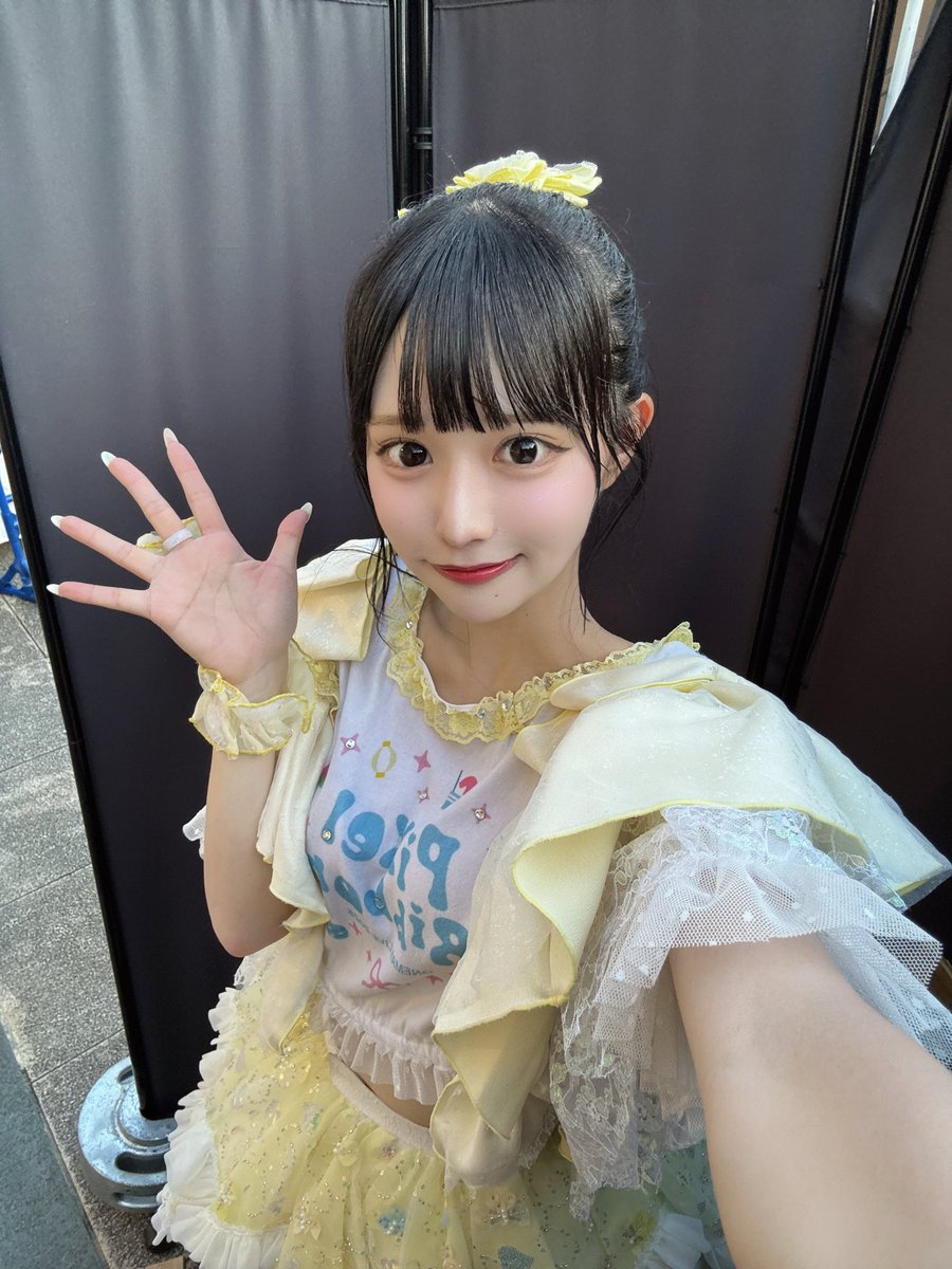 hina_pxrb's tweet photo. 「涼しい��」って言い合った
夏空は透明だ https://t.co/9kgPti8L6A