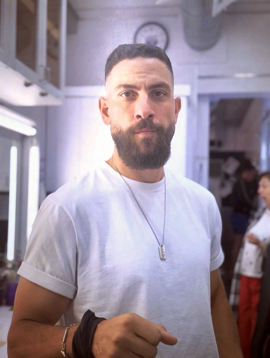 steele_FM's tweet photo. Hello there 🔥

#zeekozaki #fbicbs https://t.co/eXEIIgDD2J