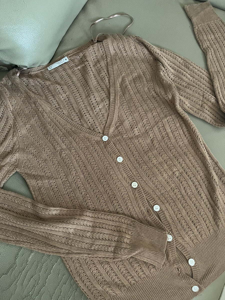cremeeuna's tweet photo. wts preloved cantik!! gapernah dipakeee samsek and bisa oreen 🩷

interest? dm or wawaa yaaa 

slide 1 = 35k
slide 2 = 35k
slide 3 (zara) = 85k https://t.co/iUQxrfGfvn