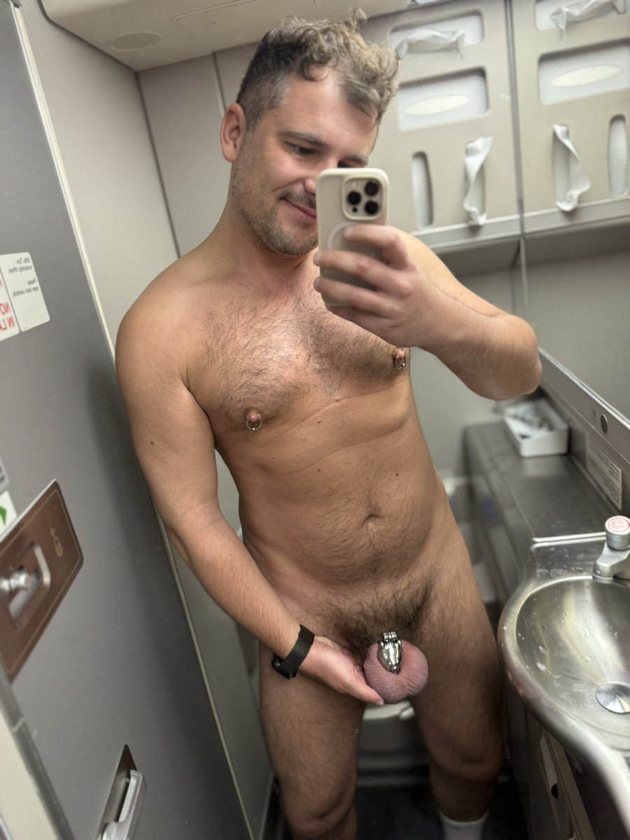 capreolis's tweet photo. Good boy flight #cagecheck again 😈✈️ 🔒 Looking a bit tired after a long night flight 🤭 But balls are full and nub safely locked 😏 https://t.co/eJ922VEogf