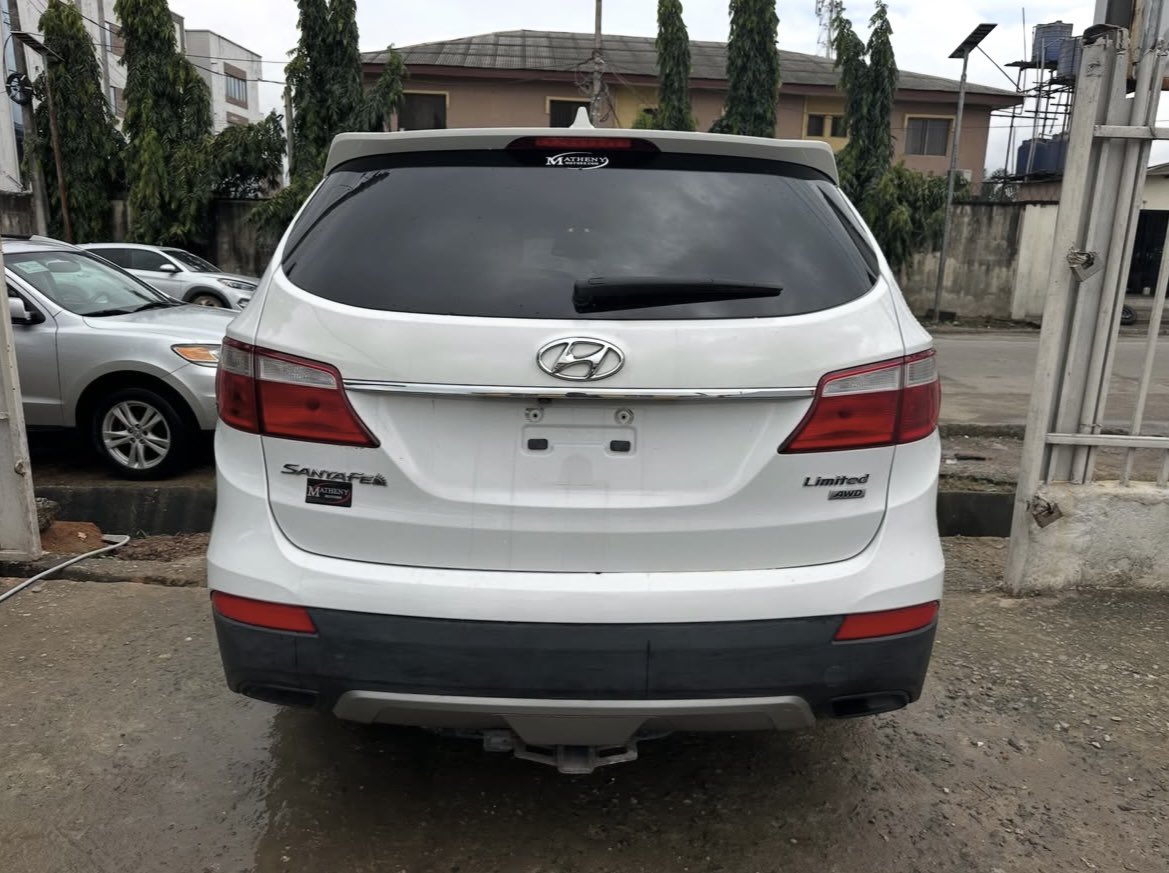 AutopeaceWheels's tweet photo. Hyundai SantaFe 2015 || Foreign Used 🆕 
Keyless Ignition, Navigation System, Reverse Cam, Power booth, etc
Everything Perfect💯 

N16m

Send a DM or;
📞 or WhatsApp (09060898014)
📍Lagos, Ikeja. https://t.co/kBurDy5Rl0