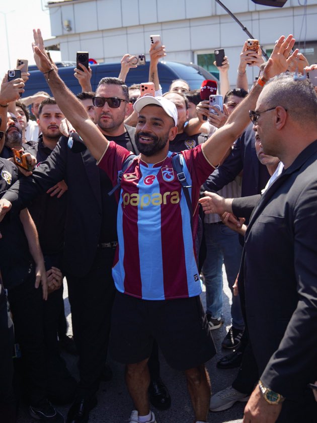 AnfieldEdition's tweet photo. Go smash it, King 🇪🇬 👑 https://t.co/QkGysdI8ZG