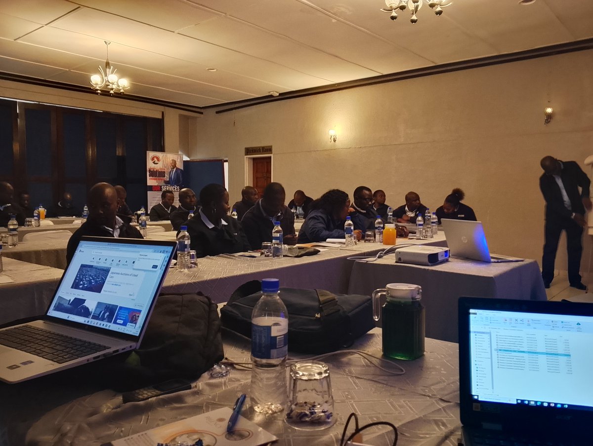 LabourAspectsZW's tweet photo. Day 2 

TM Pick n Pay Worker's Committee Training in Gweru at Fairmile Hotel.

Basic Labour Legislation.
Sexual Harassment 
Disciplinary Process Guidelines 
Collective Bargaining https://t.co/4fI1YT1Y7d