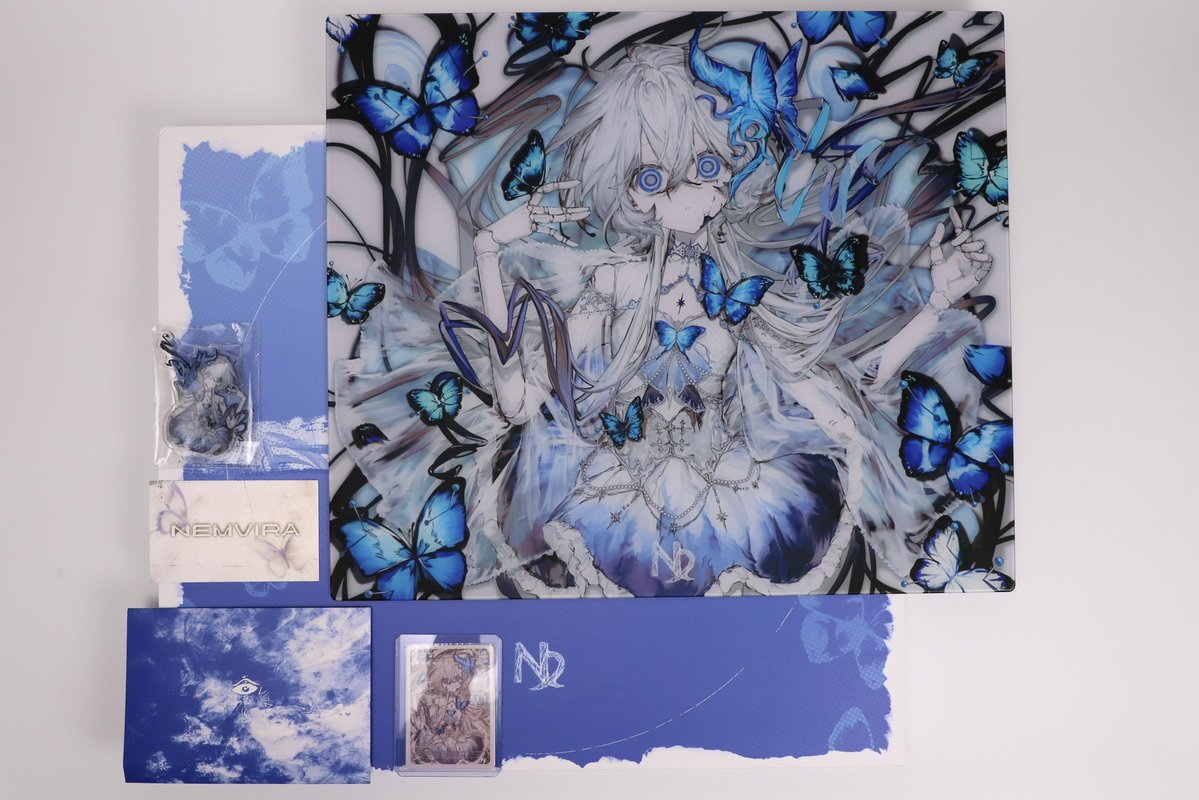 Nemvira's tweet photo. The glass version of Doll is about to be released.

Compared with the cloth version, the background is slightly different.

The gifts include m/l size ice sleeves, acrylic signs, small cards and skates.

Finally, thank you to everyone who has been waiting until now. https://t.co/OVi1LCpkp8