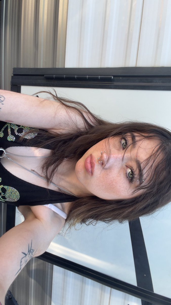 calivrax's tweet photo. i’m like if a lover girl escaped the psych ward https://t.co/8VEBgHX6bY