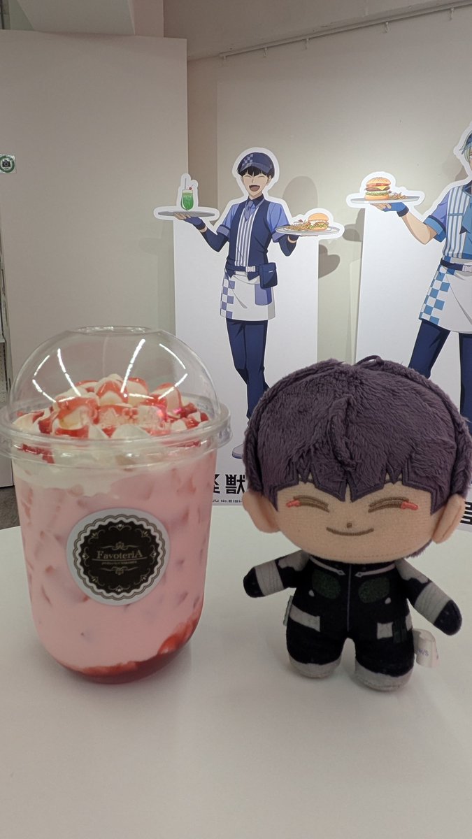 honosw1121's tweet photo. 本日もお邪魔しておりました💜
私炭酸飲めないから、カフカのドリンクしか飲めないの😹
いちごミルク大変助かりますありがとう😭✨ https://t.co/176E2YF4hJ
