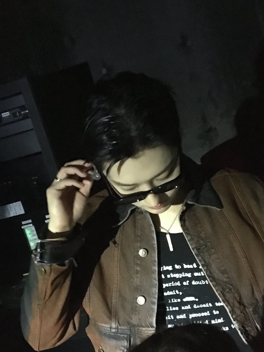 mystarissy's tweet photo. 하다하다 인이어콤 ㅆㅂ https://t.co/DXAAHGZoTA