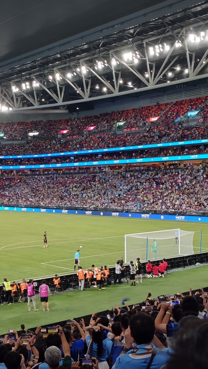 ScottCescNg's tweet photo. Man City vs Inter 
at Hong Kong Kai Tak Stadium 🏟️ 

#PhilFoden https://t.co/IY466Y0xhP