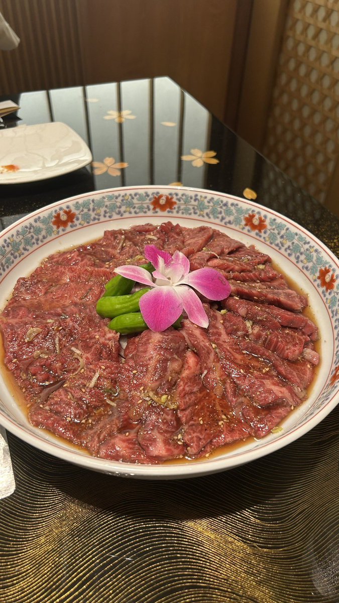 ztskdkr's tweet photo. 家族でご飯♩美味しすぎて幸せだった~
2人で野球観にいくくらい仲良し父ありがとう👨🏻✨

#日常垢 https://t.co/EXKgEnRfrb