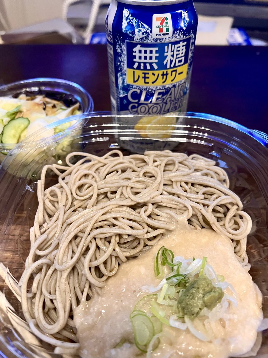 oganooyaji's tweet photo. 夕飯はセブンの
冷やしとろろ蕎麦🥢
とろろ絡んでうみゃい😋 https://t.co/NMeMx16GTi