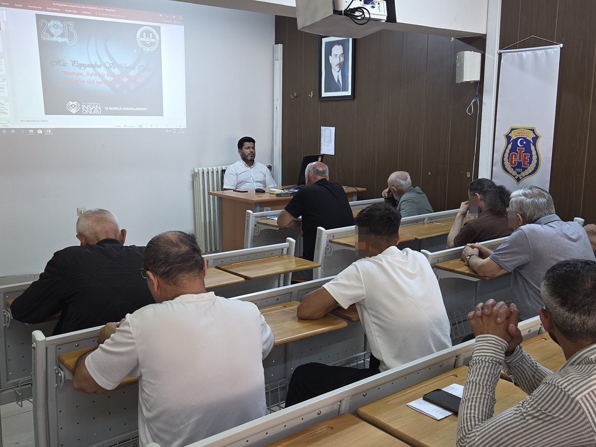 tokatdsm's tweet photo. Tokat Denetimli Serbestlik Müdürlüğü’nde 05.08.2026 tarihinde saat 10:30’da yükümlülere yönelik “İslam’da İnsan Onuru” konulu seminer düzenlendi. https://t.co/eJph7tfGQu
