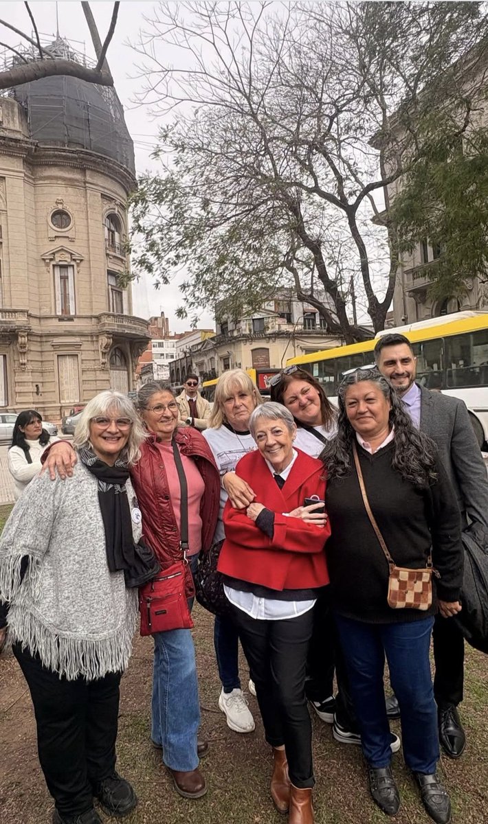 FatimaSilva_Ma's tweet photo. GRACIAS POR LA CALIDEZ.... CCarpa AAzul .. no aflojen...la verdad siempre se impondra....aunque el camino duela....los abrazo!! 💜 https://t.co/AObPUTyD9z