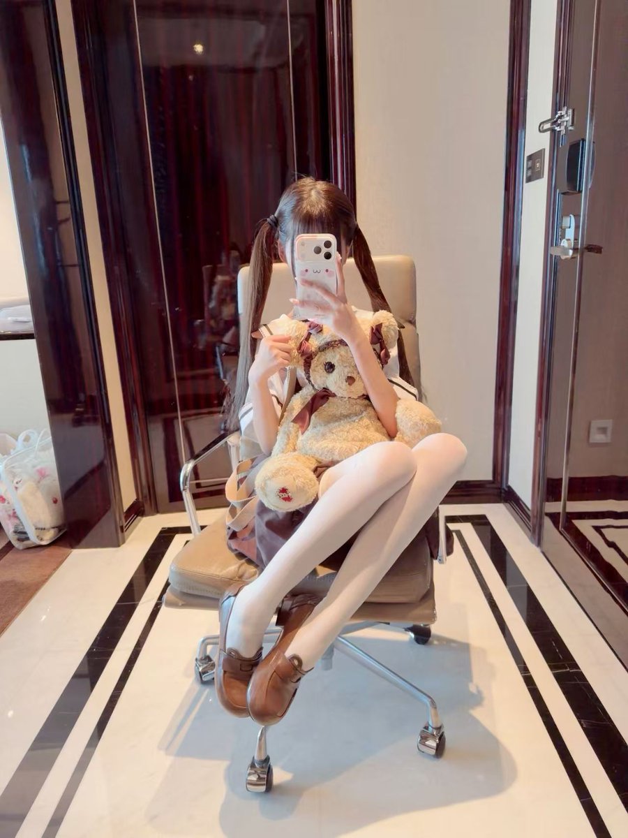 tgreigg's tweet photo. 坐标西安在线求一个线下搭子，不卡颜，求真���的来！！！  #陕西  #西安 https://t.co/XOnuYS7uXC