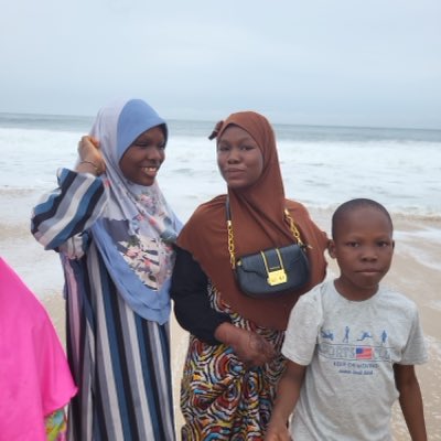 AzeezahTitilope's tweet photo. #NewProfilePic https://t.co/DzymBNXGdr