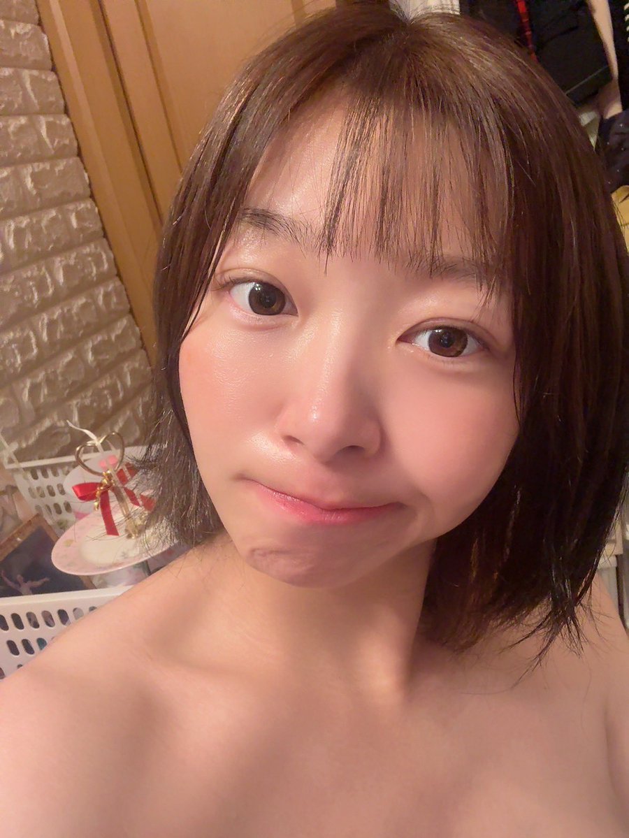 yukkorock's tweet photo. 湯上がりすっぴん🫧
何歳に見えますか？🫣 https://t.co/bSJdku6EOV