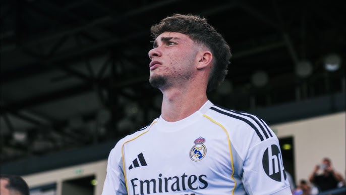 solofichajes123's tweet photo. Interés del Lille en el mediocentro zaragozano de 20 años Jorge Cestero, canterano del @RealMadrid, según avanza @MatteMoretto https://t.co/AugkbXdd1y