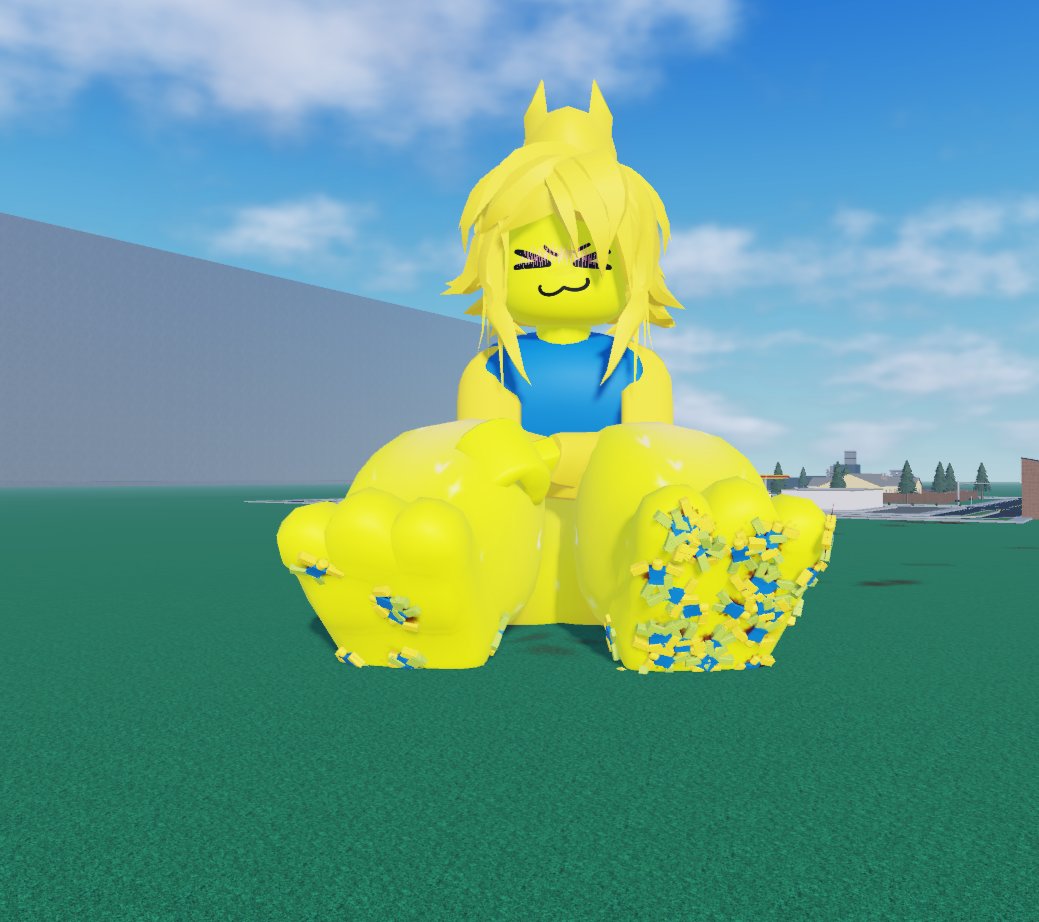 kevz0ry's tweet photo. #sizetwittwer #giantess #roblox #nuubs #gts 

soles of the feet of the powerful nuub https://t.co/R8P45L5Qm3