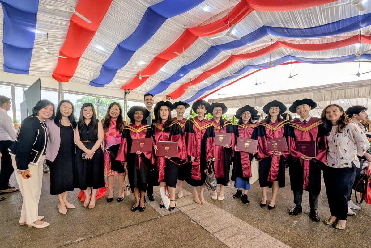 NTU_LKCMedicine's tweet photo. 🎓 Congratulations to our #LKCMedicine PhD by Research graduates from the #NTUsgClassof2026! Discover how Dr Konstanze Tan and Dr Sara Tasnim turned curiosity into research that advances healthcare. 🔬 Read more: https://t.co/BaWsqzVDkJ https://t.co/PCpT8JHX69